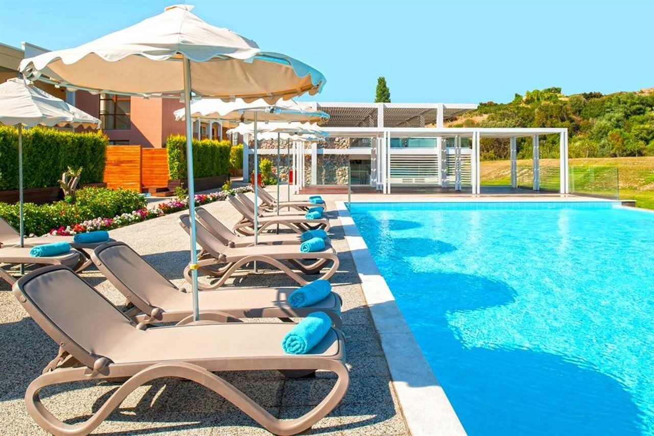 Lindos Breeze